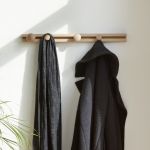 TRACK bietet einen stilvollen Platz für Schlüssel und Accessoires Design Wandhaken TRACK für Schlüssel und Accessoires