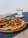 Rio Lindo - PIZZA BOARD hochwertiges Pizzabrett aus Holz mit Griff