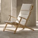 Das Gestell des BM5568 DECK CHAIR von Carl Hansen & Søn besteht aus aus FSC-zertifiziertem Teakholz und ist der Form des Körpers nachempfunden BM5568 von Carl Hansen & Søn - Deck Chair aus Teak
