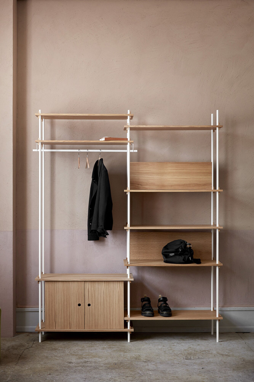 MOEBE SHELVING SYSTEM als offener Kleiderschrank