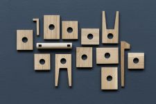 Einzelteile der Holzfigur POLYGRIF von Moebe Holzfigur Einzelteile - POLYGRIF von Moebe