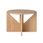 Runder Beistelltisch TABLE aus Holz in Eiche hell geölt von Kristina Dam Kristina Dam TABLE Beistelltisch rund in Eiche hell geölt