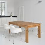 LUNGO von vitamin design Holztisch massiv in Eiche geölt