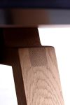 Design Esstisch aus Holz - T1 von Andersen Furniture im Detail