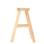 Seitenansicht massiver Beistelltisch aus Teak - MILK von Jan Kurtz Möbel