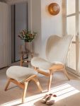 UMAGE _ A CONVERSATION PIECE TALL Lounge Sessel aus Holz im dänischen Design