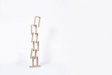 Kreatives schmales Designer-Bücherregal aus Holz KAO SIMPLE von Drugeot Manufacture