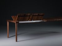 Artisan - TARA TABLE Ausziehtisch aus Massivholz in Walnuss