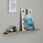 Bilderleiste GALLERY SHELF aus Holz in Eiche natur von Moebe GALLERY SHELF von Moebe - Bilderleiste aus Holz in Eiche