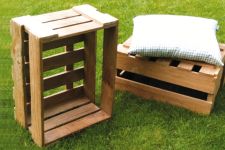 Hocker und Weinkiste zur Aufbewahrung aus Teak - WINE von Jan Kurtz