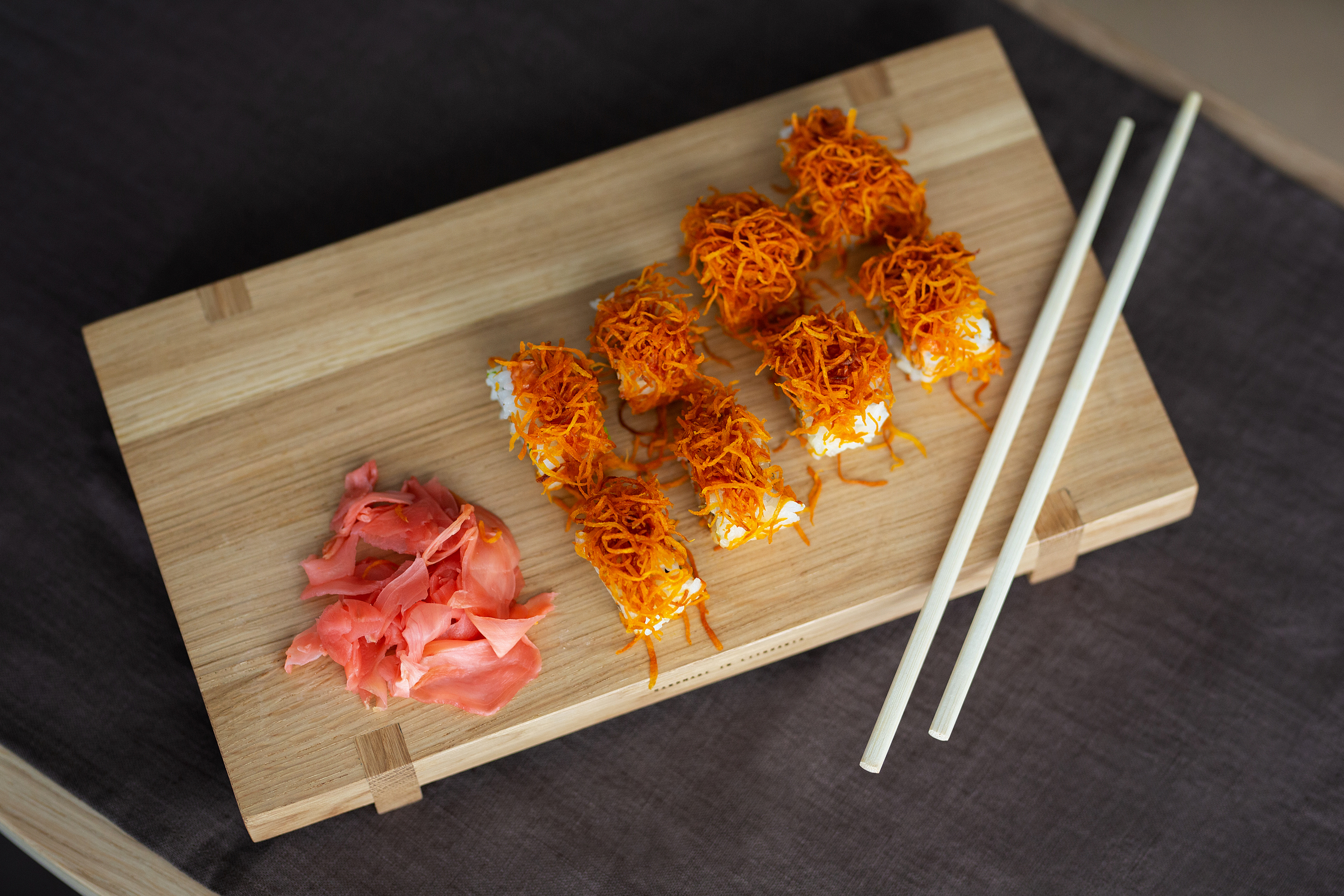 Sushi Servierplatte SUSHI SERVING BOARD von Rio Lindo | HolzDesignPur