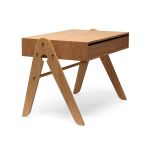 Stylischer Schreibtisch GEO´S TABLE aus Holz von We Do Wood für Kinder im Alter zwischen 2 und 5 Jahren Schreibtisch für Kinder aus Holz in Eiche - GEO´S TABLE von We Do Wood