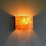 CORTEX von LeuchtNatur - halbrunde Holz Wandleuchte in Pappel Maser