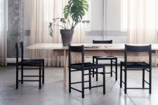 Moderner Shaker-Stuhl F CHAIR aus Holz mit Geflecht von Brdr. Krüger Shaker-Stuhl mit Geflecht aus Holz - F CHAIR von Brdr. Krüger