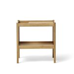 Moderner Beistelltisch mit Magazinhalter JOURNAL SIDE TABLE von FORM & REFINE