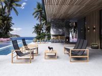 In Kombination des Lounge Chair SOFIA und anderen Möbeln der gleichnamigen Serie von Traditional Teak entstehen einladende Outdoor-Sitzgruppen Traditional Teak - SOFIA LOUNGE CHAIR in Slade für Garten und Terrasse