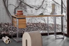 Frei im Raum aufgestellt setzt der moderne Design Schreibtisch OUTLINE DESK von Kristina Dam ein echtes Statement Schreibtisch im modernen Design - Outline Desk von Kristina Dam