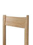 Detailansicht: Lehne vom Stuhl F CHAIR aus Holz Detailansicht von der Lehne vom Stuhl F CHAIR aus Holz von Brdr. Krüger