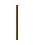 Schmale LED Pendelleuchte CHIMES TALL aus dunkel gebeiztem Eichenholz von UMAGE schmale LED Pendelleuchte aus Holz in Eiche dunkel - CHIMES TALL LAMP von UMAGE