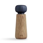 Große Salz- und Pfeffermühle HAMMERSHØI aus Holz und Keramik von Kähler Design in Indigo große Salz und Pfeffermühle aus Holz und Keramik in Indigo - HAMMERSHØI von Kähler Design