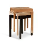 Sitzhocker aus Eiche in Varianten LIGHTWEIGHT STOOL von FORM & REFINE