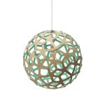 Kugel Hängeleuchte in Bambus natur / aqua (40 cm) - CORAL von David Trubridge