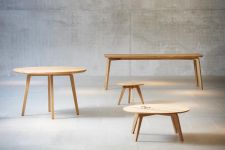 Die Tisch-Serie DWELLER von Jan Kurtz mit modernen Couchtischen und Design Esstischen aus Eichenholz Couchtische und Design-Tisch aus Holz - DWELLER von Jan Kurtz
