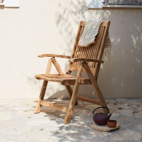 Hochwertige Gartenstühle aus Holz I HolzDesignPur