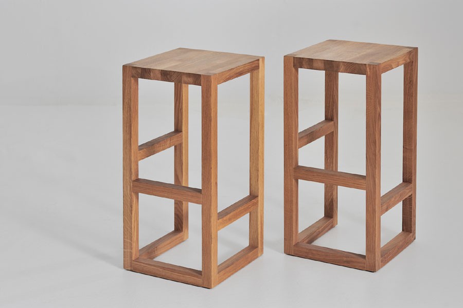 Design barhocker step aus massivholz von vitamin design