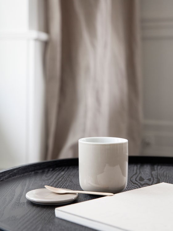 Couchtisch TURNING TABLE von Menu I HolzDesignPur