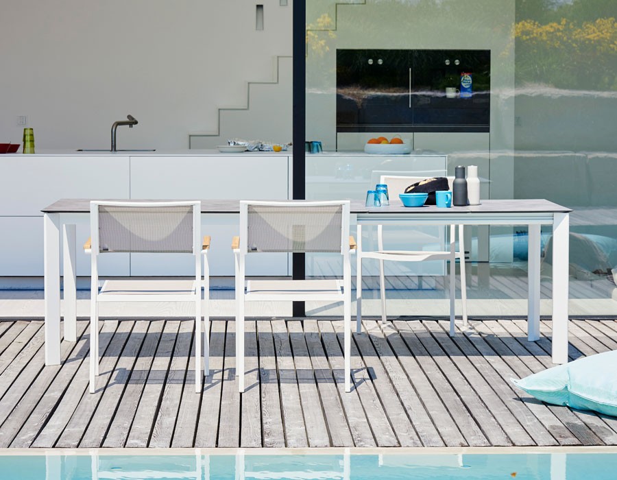 Gartenstuhl aus Aluminium und Holz LUX ALU von Jan Kurtz | HolzDesignPur