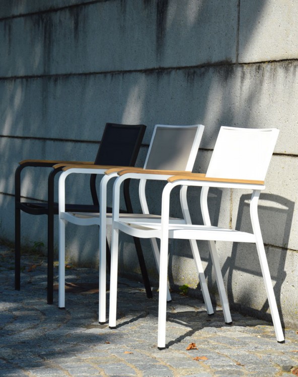 Gartenstuhl aus Aluminium und Holz LUX ALU von Jan Kurtz | HolzDesignPur