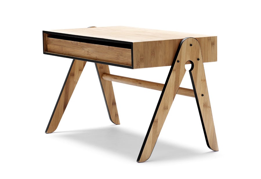 Schreibtisch GEO TABLE von WeDoWood I HolzDesignPur
