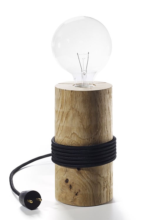 Leuchte LOG LAMP von The Oak Men I HolzDesignPur