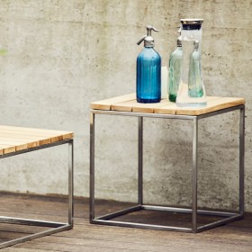 Outdoor Beistelltische für Garten, Terrasse und Balkon aus Holz