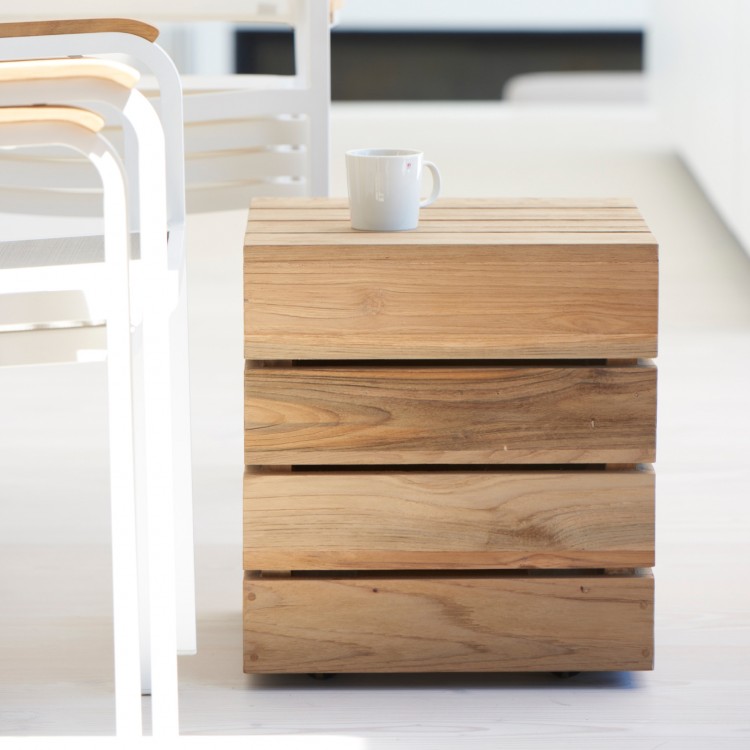 Beistelltisch aus Holz mit Rollen MOVE von Jan Kurtz HolzDesignPur