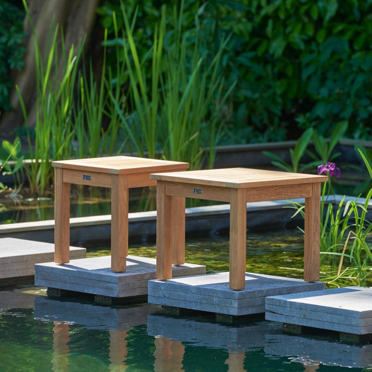 Beistelltische aus Teak für den Garten SISI von Traditional Teak