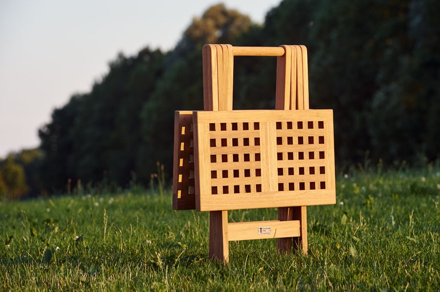 Kleiner Balkontisch LILLY von Traditional Teak I HolzDesignPur