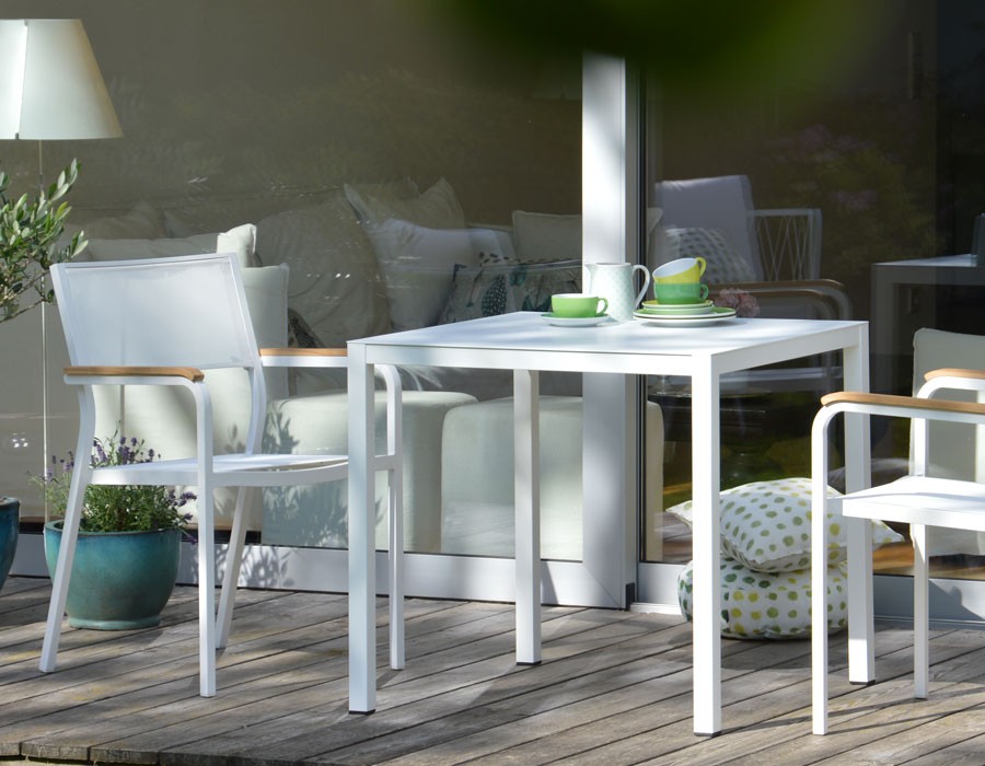 Gartenstuhl aus Aluminium und Holz LUX ALU von Jan Kurtz | HolzDesignPur